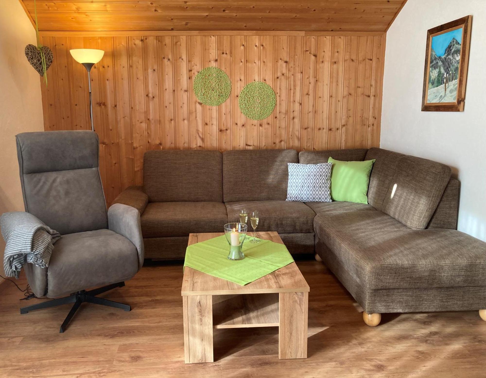 Haus Petra Und Toni Holzheu Lägenhet Bad Hindelang Exteriör bild