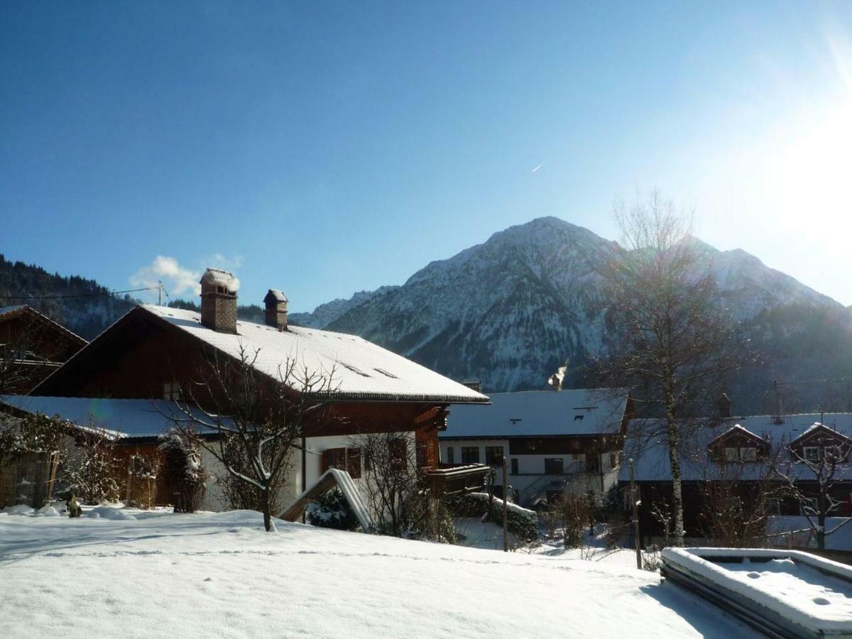 Haus Petra Und Toni Holzheu Lägenhet Bad Hindelang Exteriör bild