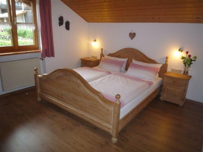 Haus Petra Und Toni Holzheu Lägenhet Bad Hindelang Exteriör bild