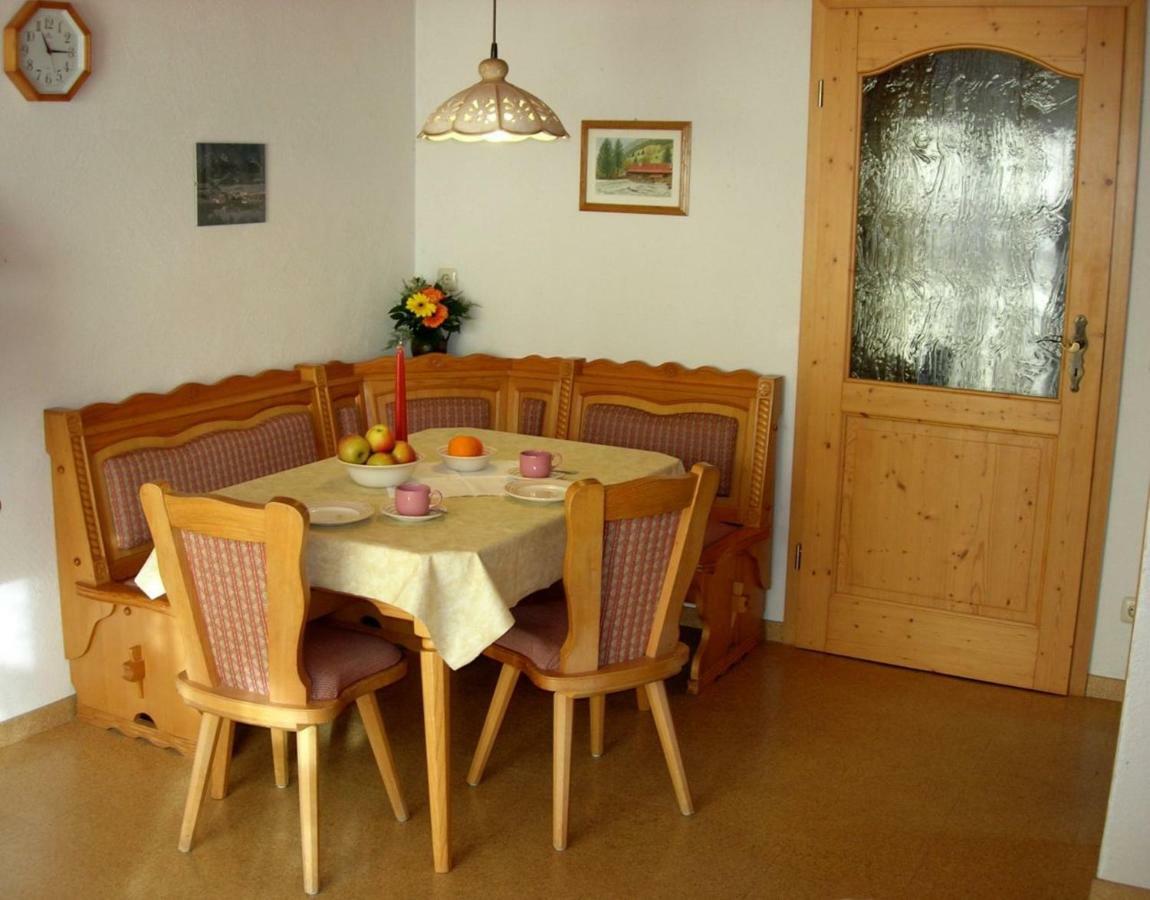 Haus Petra Und Toni Holzheu Lägenhet Bad Hindelang Exteriör bild